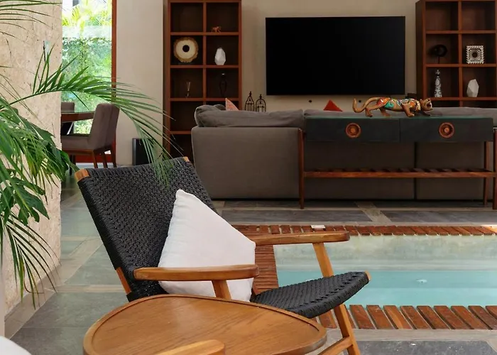 Pousada 9br Luxury Aldea Zama, Private Pools & Gym! Tulum