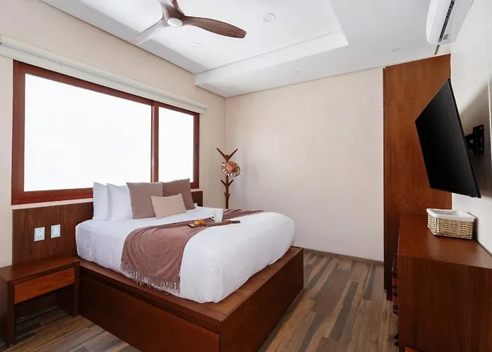 Pousada 9br Luxury Aldea Zama, Private Pools & Gym!