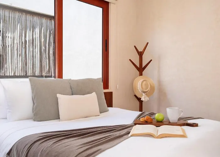 Pousada 9br Luxury Aldea Zama, Private Pools & Gym! Tulum