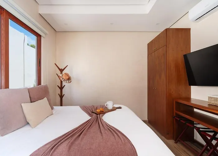Pousada 9br Luxury Aldea Zama, Private Pools & Gym! *
